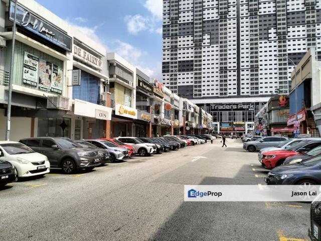 Shop for rent in Kajang, Langat