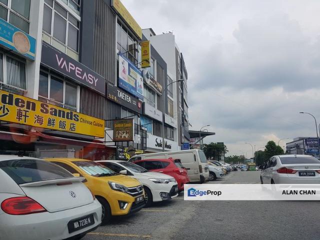 Shop for rent in Kajang, Langat