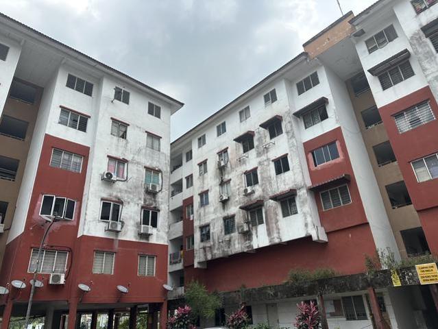 Apartment for sale in Kajang, Langat