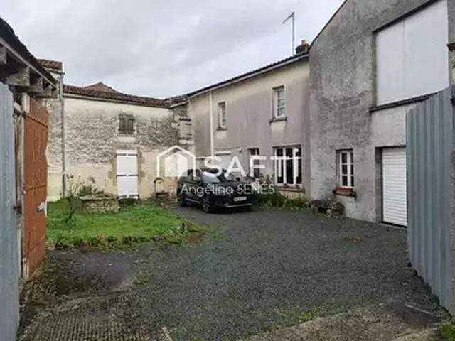 Maison vente à Saint-Jean-d'Angély, Cherbonnières