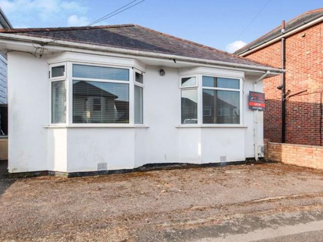 Apartment for rent in Talbot Village, Bournemouth