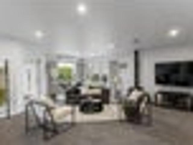 House for sale in Chaslands, Canterbury