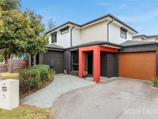 Townhouse for sale in Altona, Melbourne
