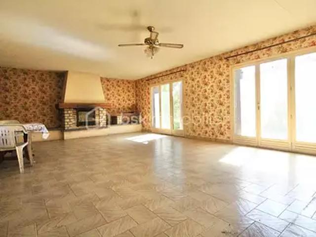 Maison vente à Sens, Chéroy