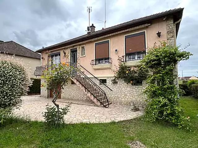 Maison vente à Mamers, Cherré