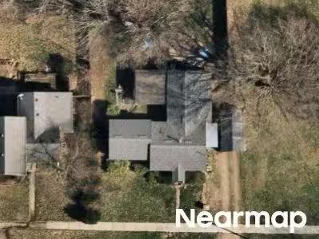 House for sale in Portage