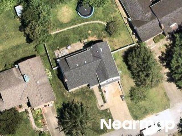 House for sale in Huntington House for sale in Huntington