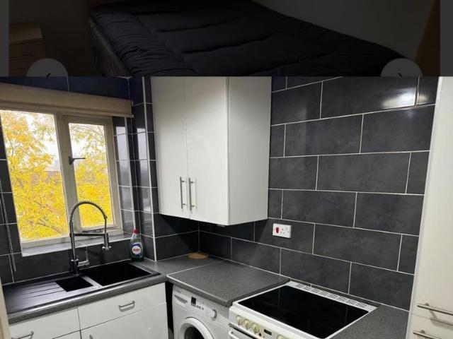 Apartment for rent in Bowes, Greater London
