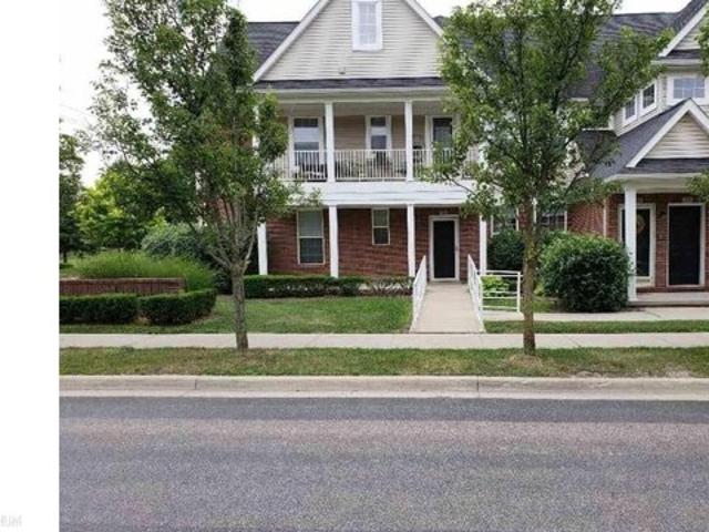 Condo for sale in Sterling Heights