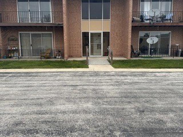 Condo for sale in Homewood, Illinois