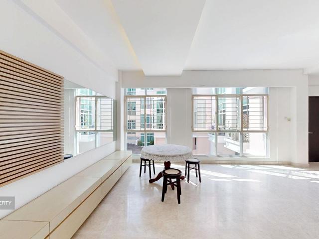 Apartment for sale in Serangoon