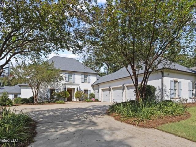 House for sale in Ridgeland, Mississippi