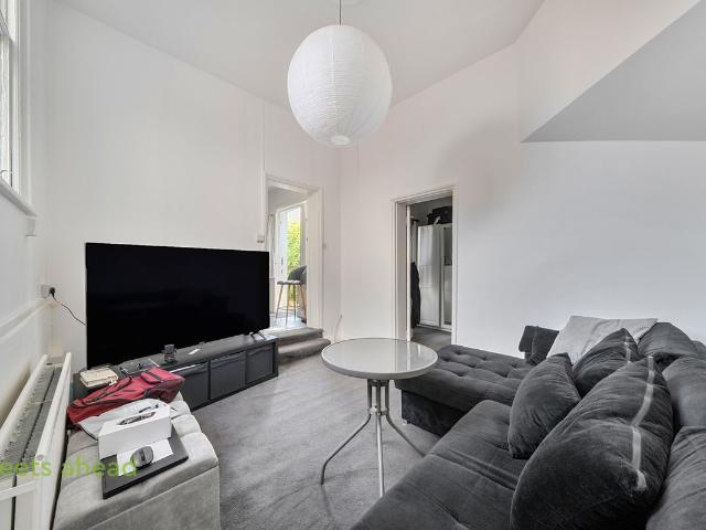 Apartment for rent in London Borough of Croydon, Selhurst