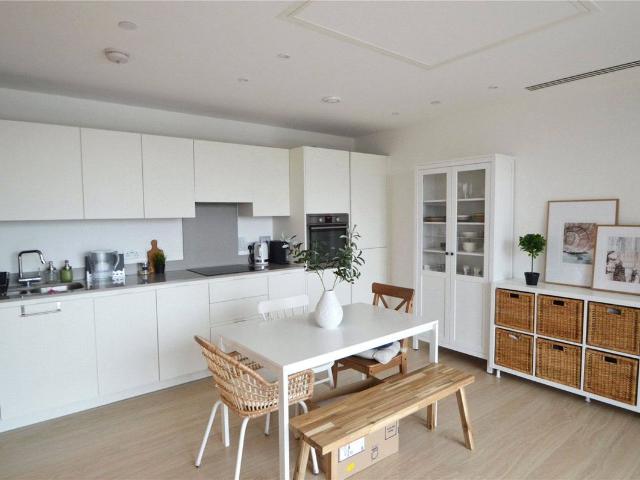 Apartment for rent in London Borough of Croydon, Shirley