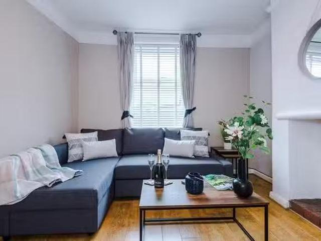 Apartment for rent in Hoole, Two Mills