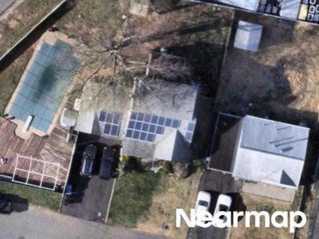 House for sale in Avenel, New Jersey
