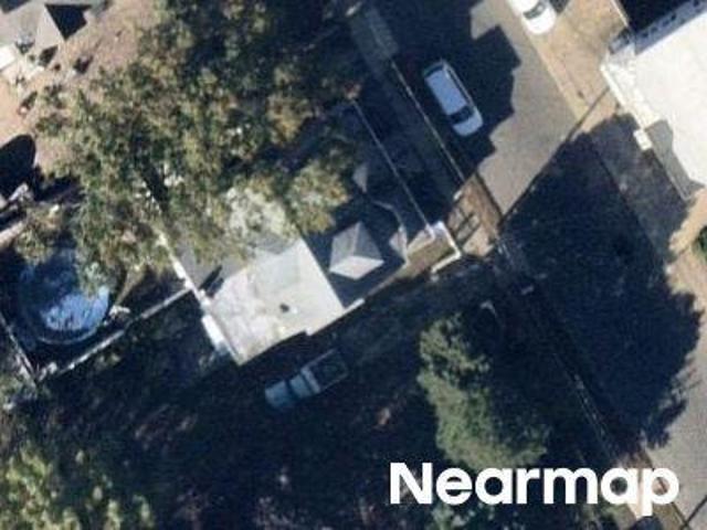 House for sale in Gloucester City