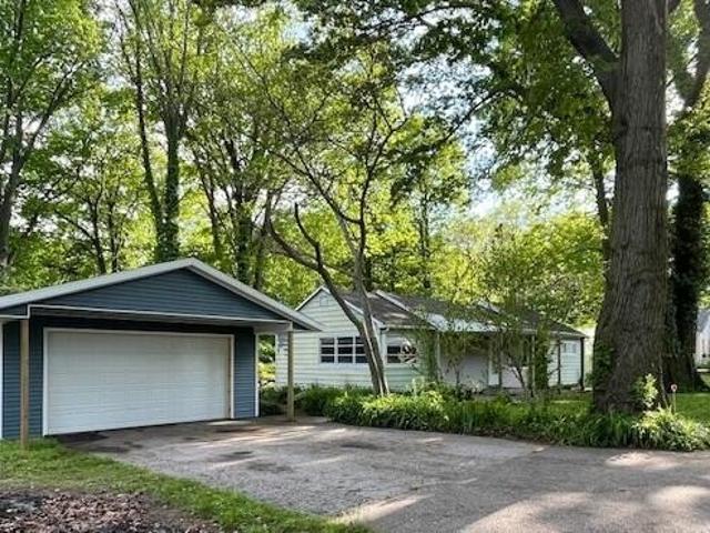 House for sale in Coloma