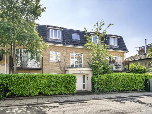 House for rent in Strawberry Hill, Greater London