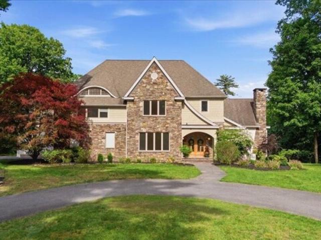 House for sale in Saratoga, New York