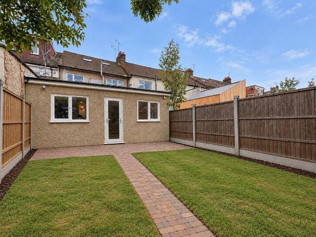 Studio for rent in London Borough of Redbridge, Greater London