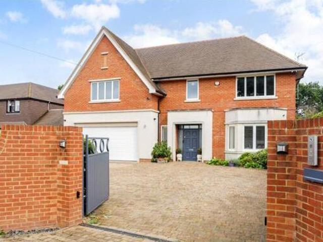 House for sale in Beaconsfield, Forty Green