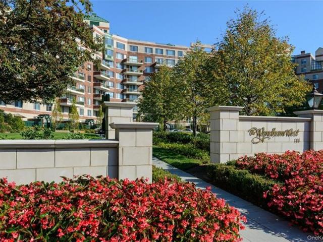 Condo for sale in Nassau, New York