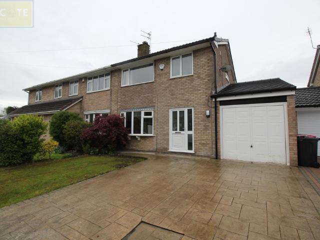 House for rent in Ellenbrook, Salford