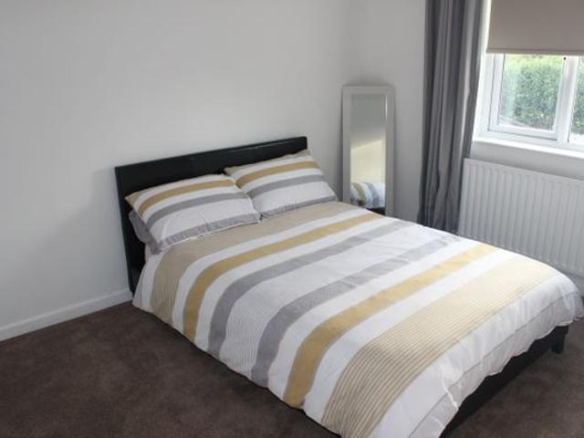Room to rent in Loughlinstown