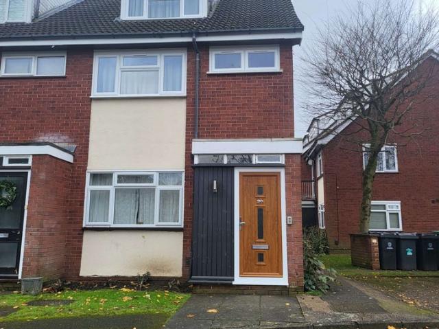 Room for rent in Hatch End, Greater London