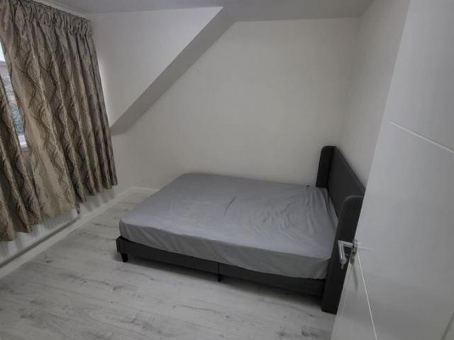 Room for rent in Hatch End, Greater London