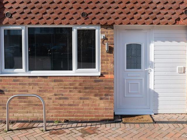 Room for rent in Spring Park, Luton