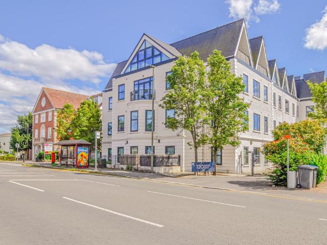 Apartment for rent in Chertsey, Runnymede