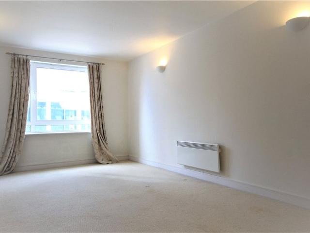 Apartment for rent in Horsell, Woking