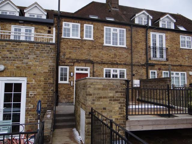 Studio for rent in Amersham and Villages Community Board, Amersham