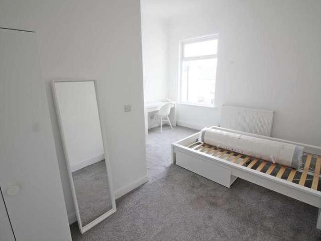 Room for rent in Chesham, Bury