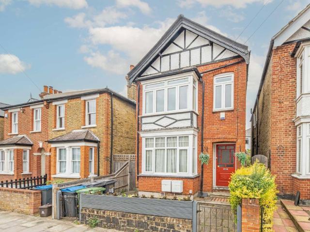 House for rent in Royal Borough of Kingston upon Thames, Greater London