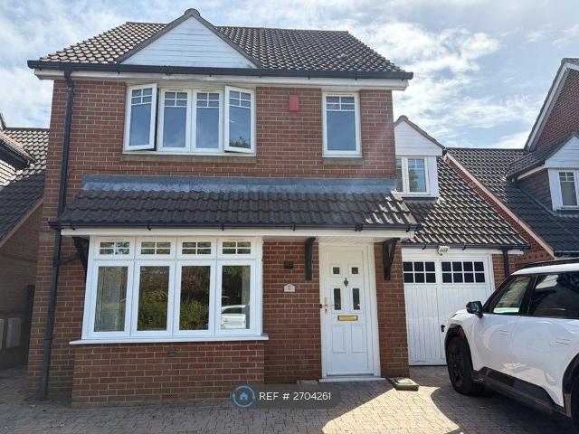 House for rent in Throop, Bournemouth