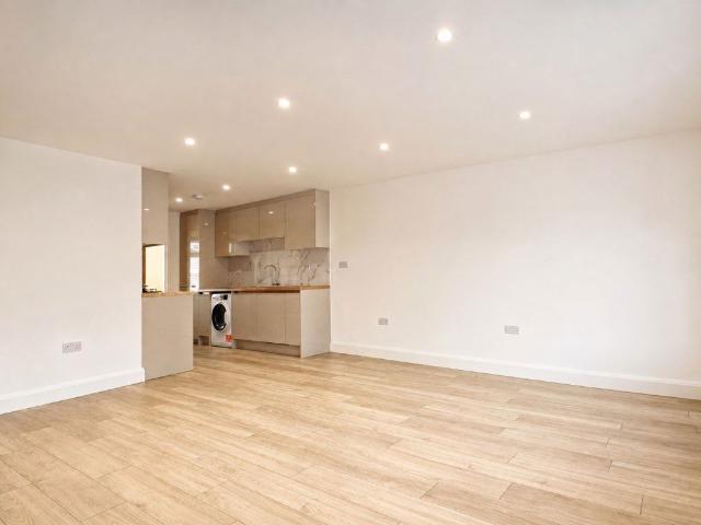 Apartment for rent in West Ewell, Ewell