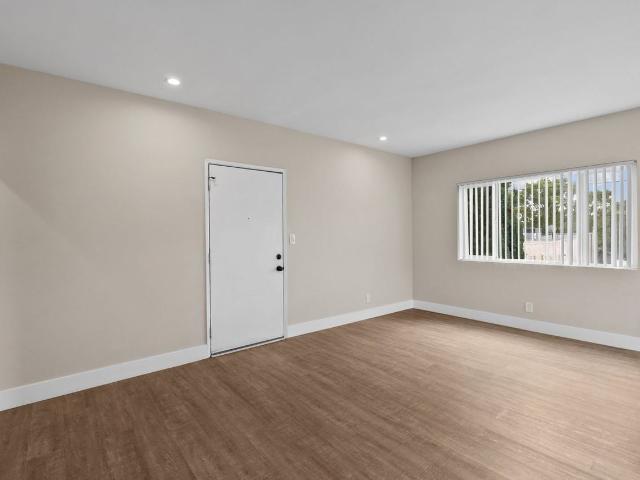 Apartment for rent in Glendale, California