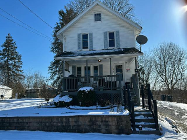 House for sale in Summit, Ohio