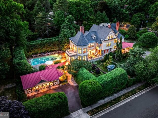 House for sale in Moorestown, New Jersey