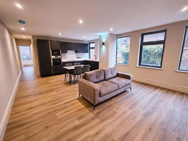 Apartment for rent in Newtown, Two Mills