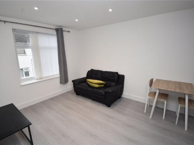 Studio for rent in Rock Ferry, New Ferry