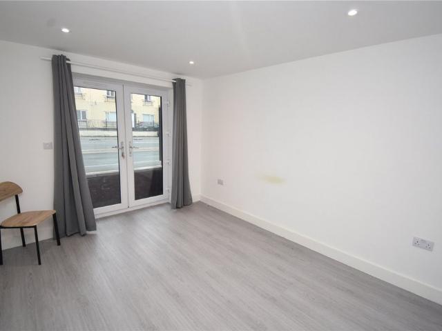 Apartment for rent in Rock Ferry, New Ferry