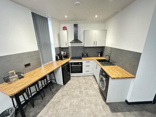 House for rent in Old Trafford, Trafford Park