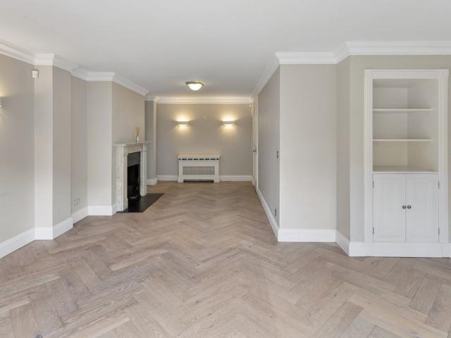 House for rent in Belgravia, Greater London