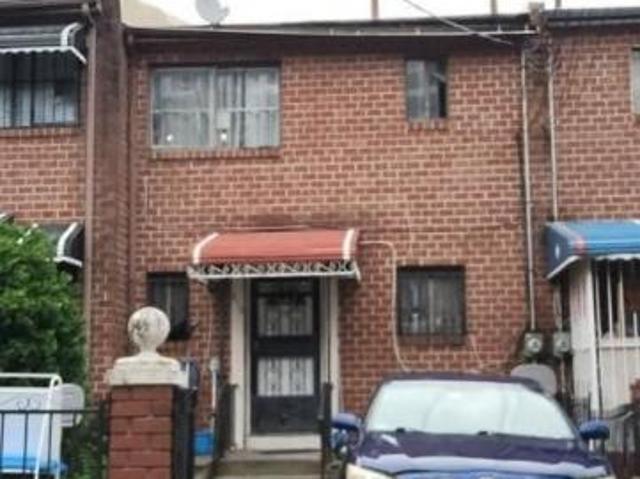 House for sale in Arverne, New York