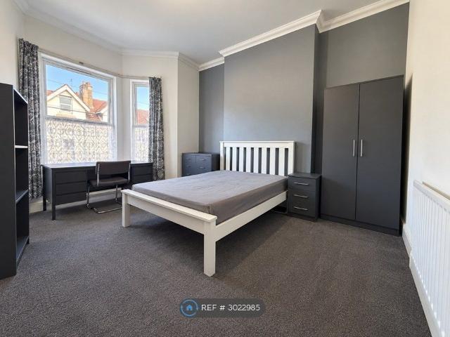 Room for rent in Daimler Green, Coventry