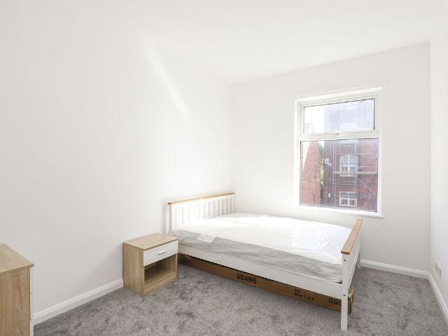 Room for rent in Loundsley Green, East Midlands